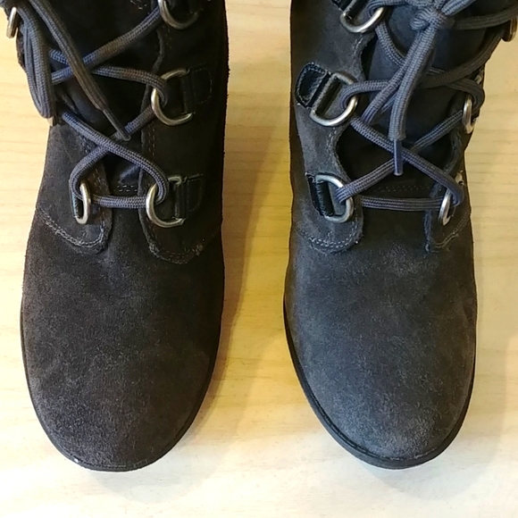 Preloved Faded Glory Boots Size 9. - Picture 3 of 6